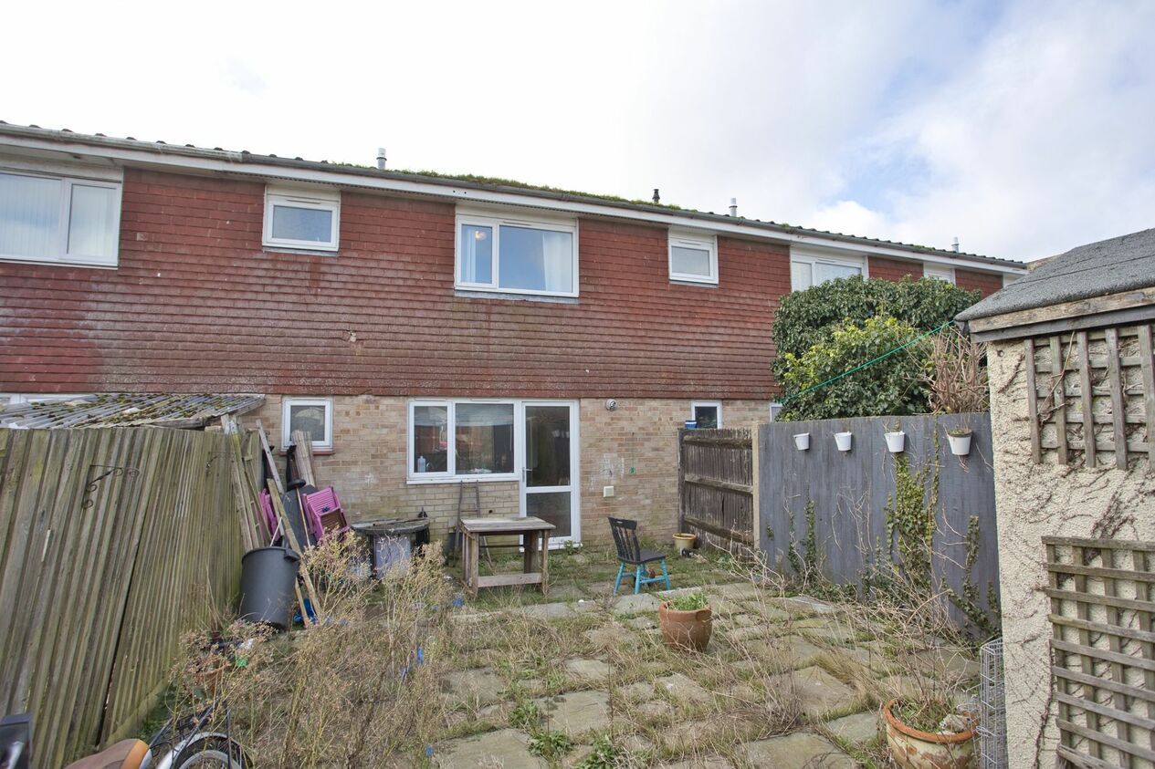 Properties Sold Subject To Contract in Magness Road  Deal