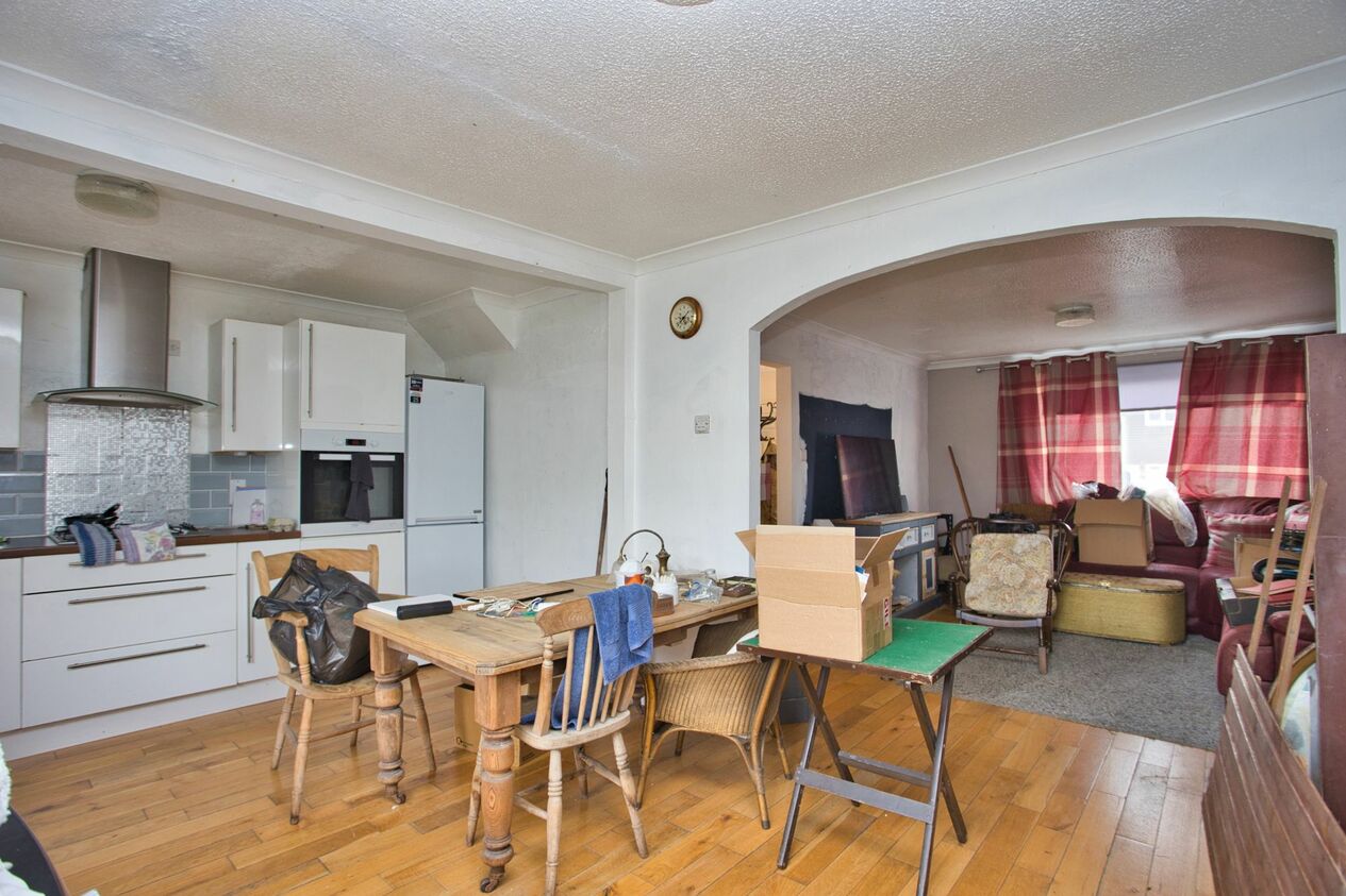 Properties Sold Subject To Contract in Magness Road  Deal