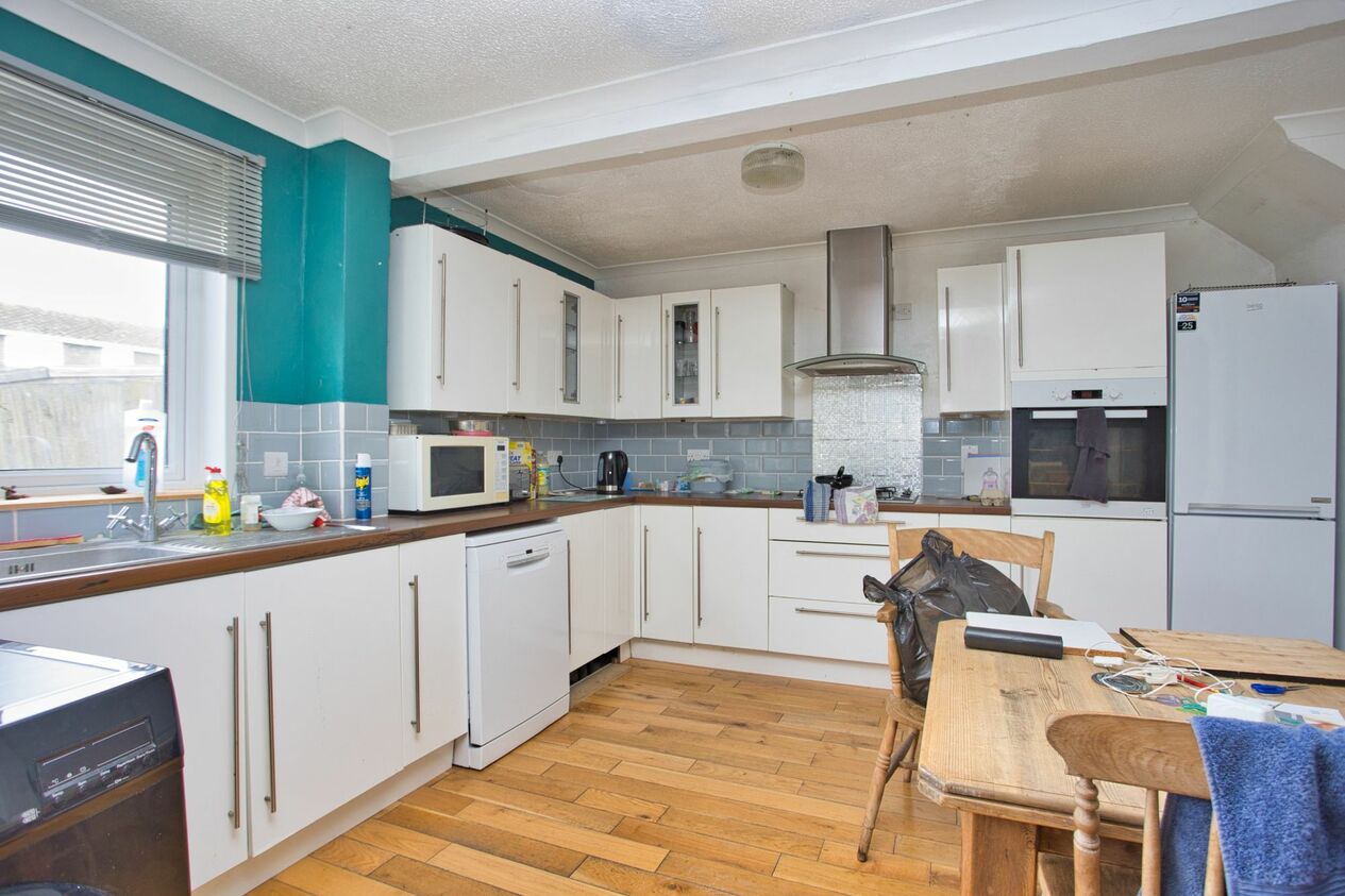 Properties Sold Subject To Contract in Magness Road  Deal