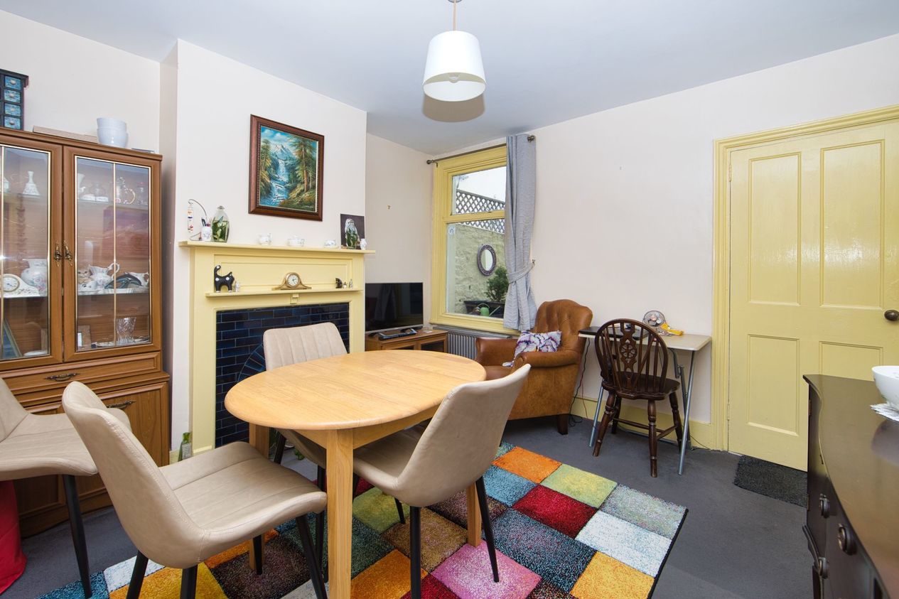Properties Sold Subject To Contract in Malmains Road  Dover