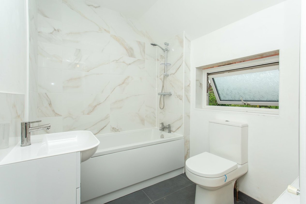 Properties For Sale in Mandeville Road Canterbury