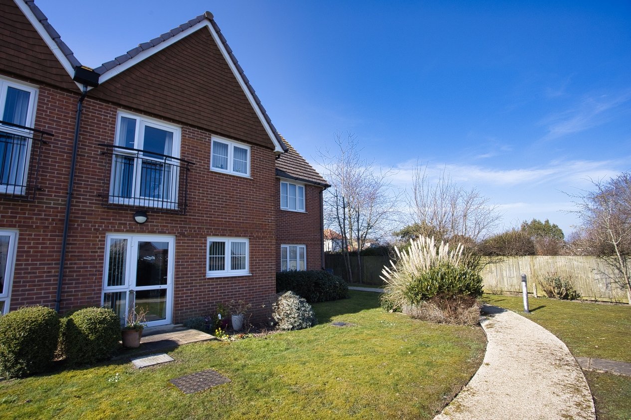 Properties For Sale in Manley Close Dover