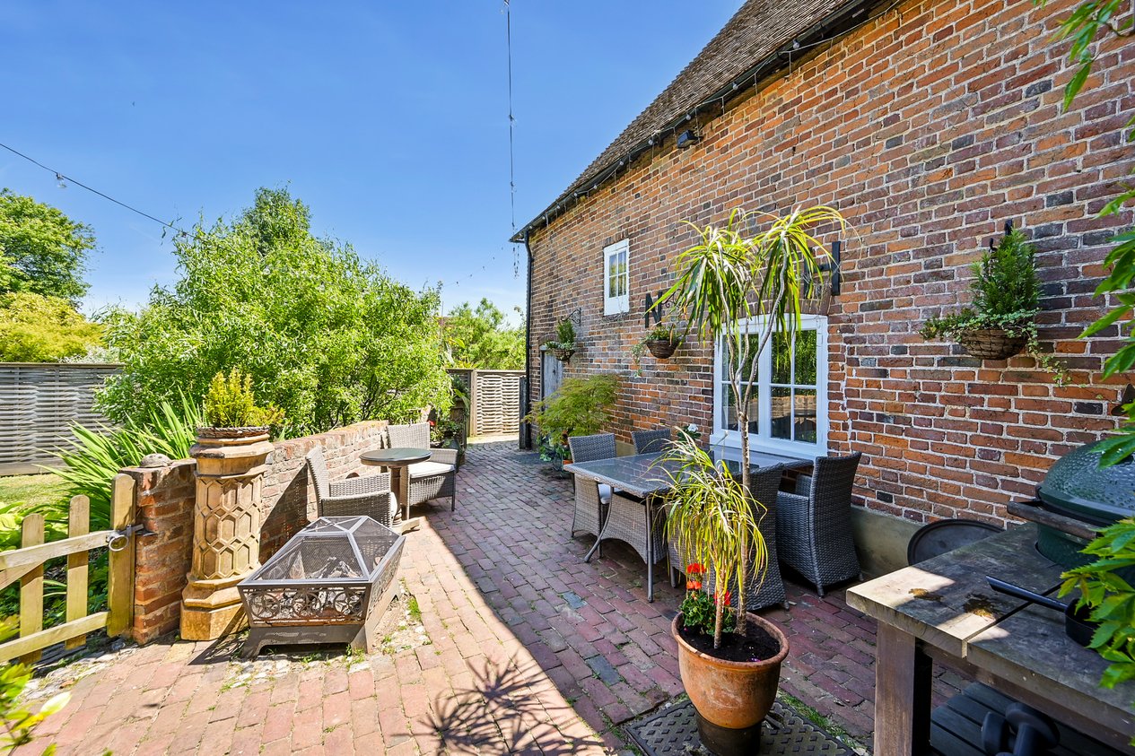 Properties Sold Subject to Contract in Manns Hill Bossingham