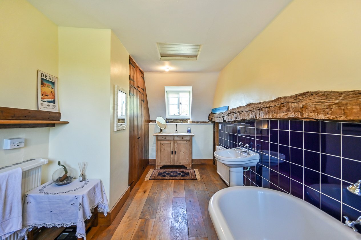 Properties Sold Subject to Contract in Manns Hill Bossingham