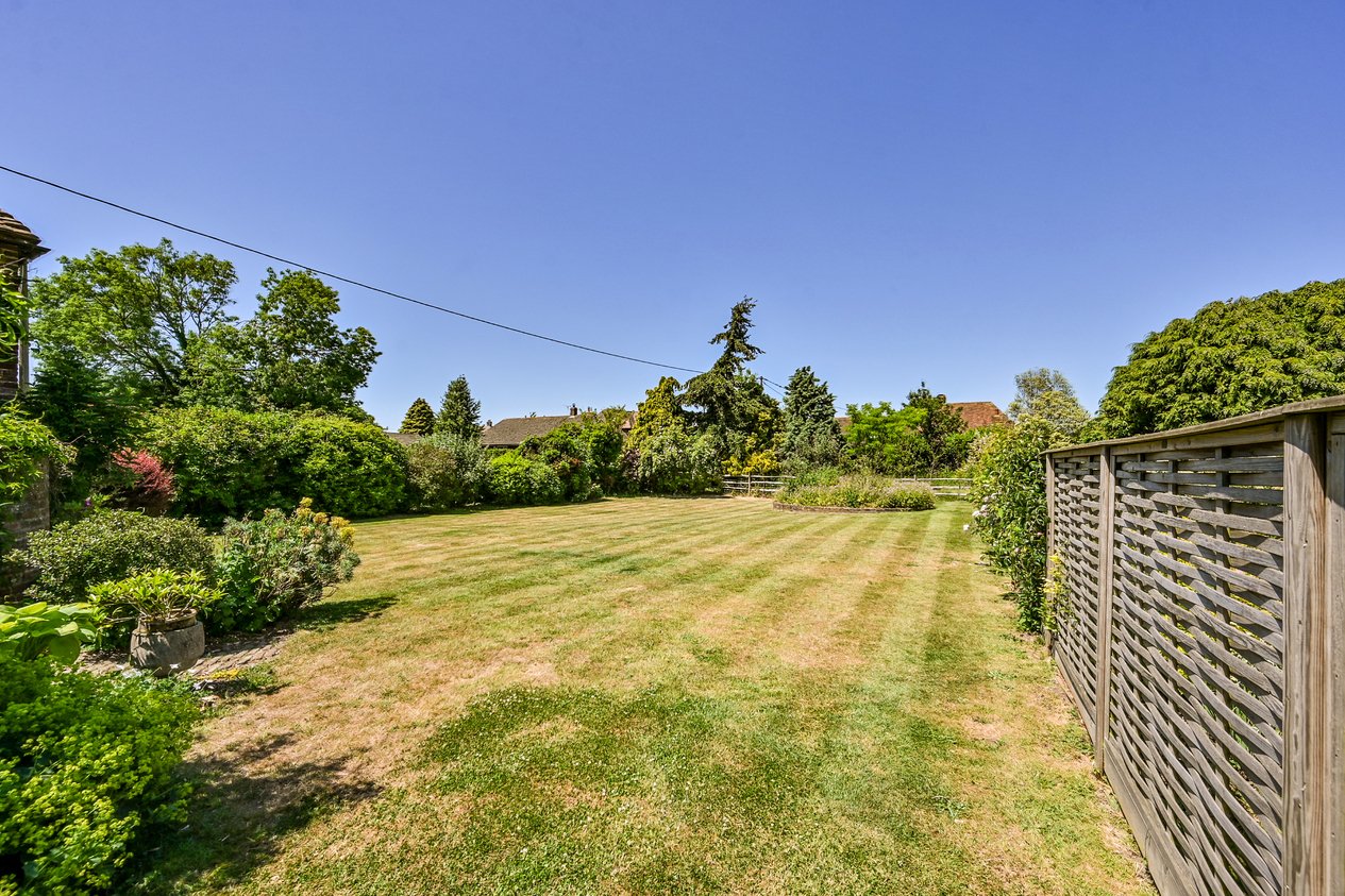 Properties Sold Subject to Contract in Manns Hill Bossingham