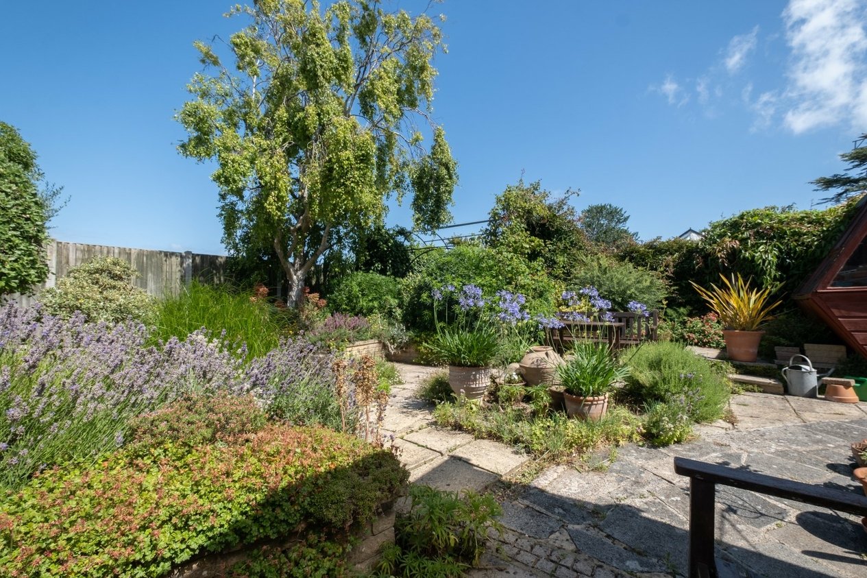Properties For Sale in Manor Drive Birchington