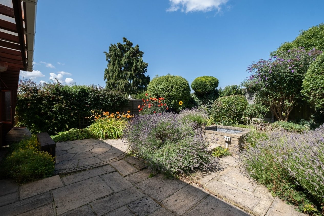 Properties For Sale in Manor Drive Birchington