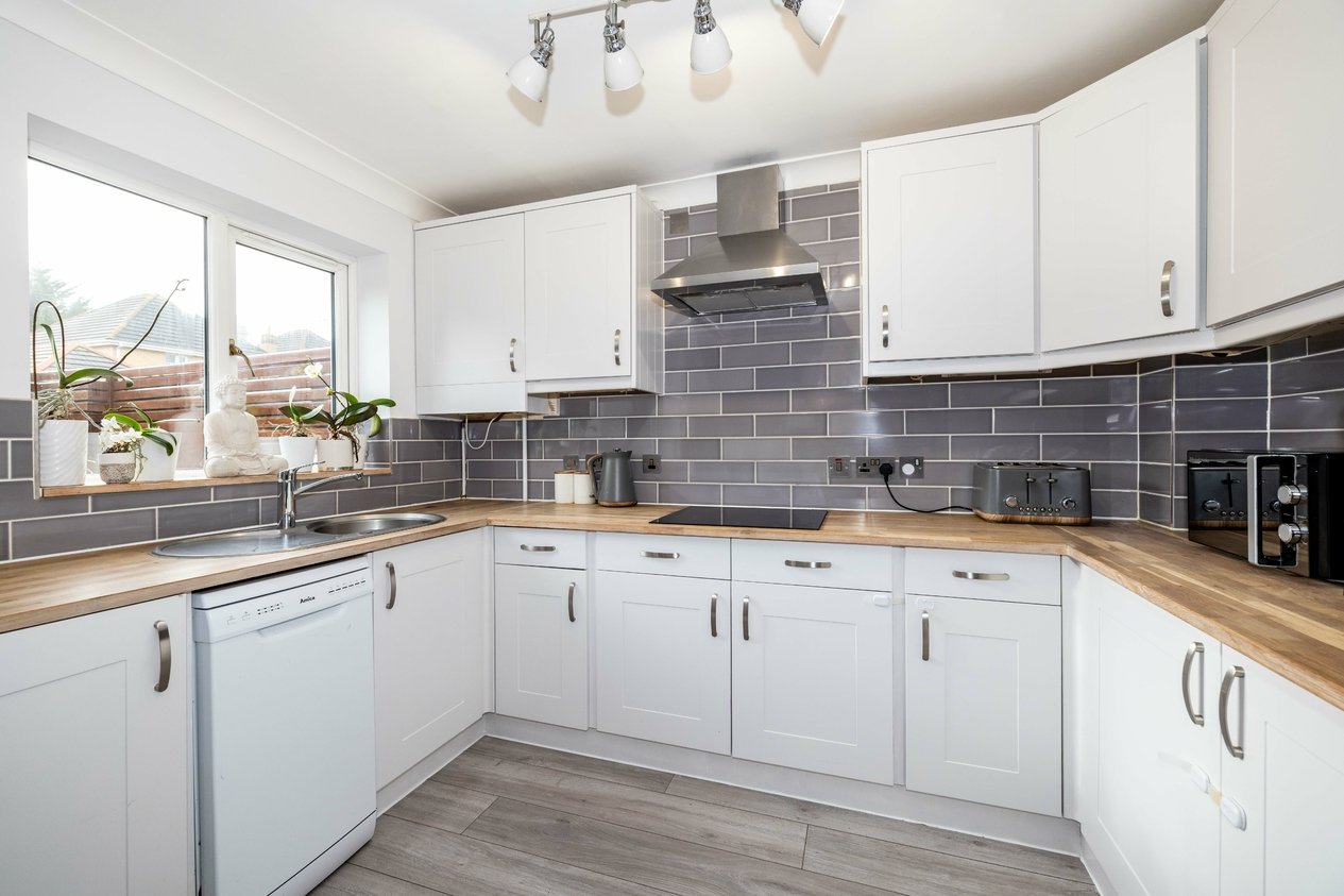 Properties Sold in Manor House Drive Ashford