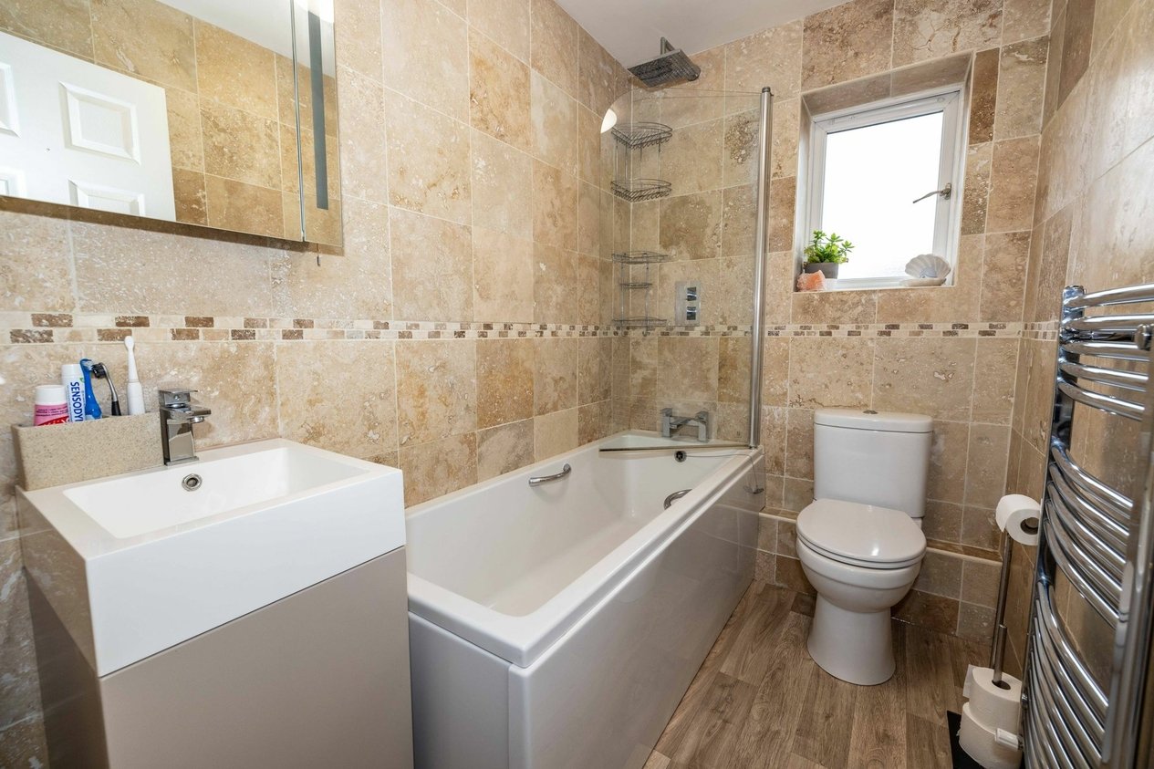 Properties Sold Subject To Contract in Manor House Drive  Kingsnorth