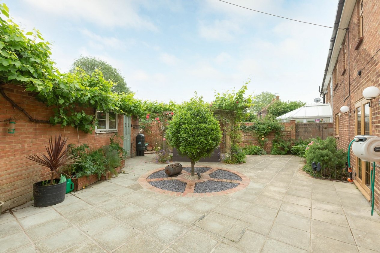 Properties For Sale in Manor Lea Road  St. Nicholas At Wade