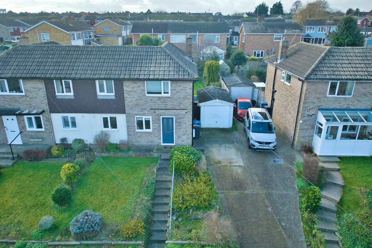 Properties For Sale in Manor Road  Deal