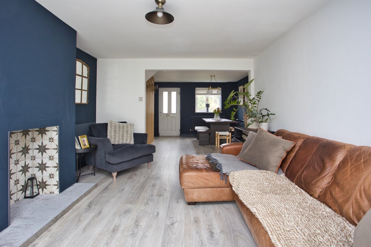 Properties For Sale in Manor Road Deal