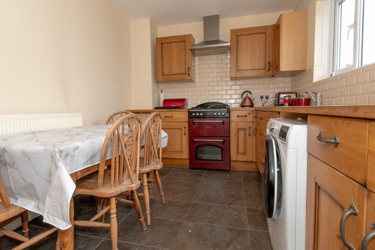 Properties For Sale in Manston Court Road Manston