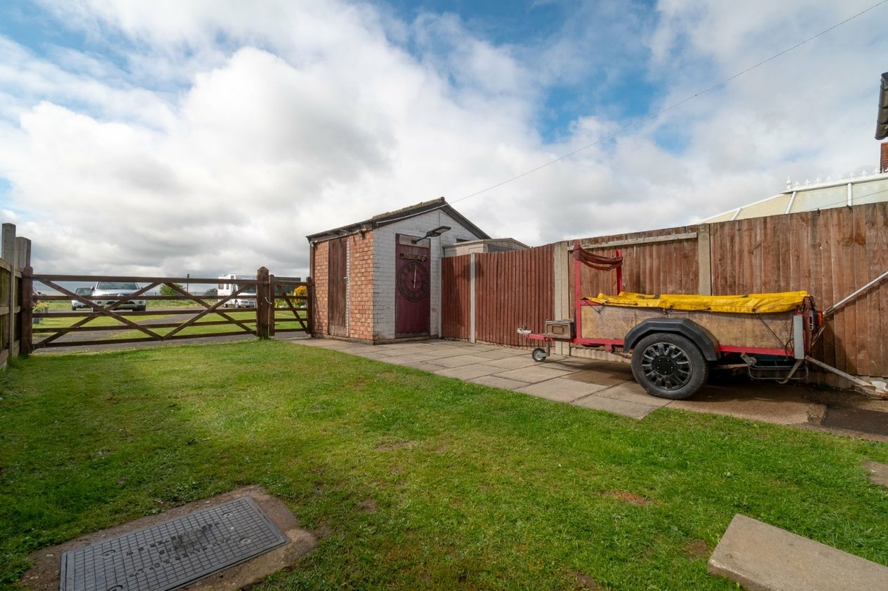 Properties For Sale in Manston Court Road Manston