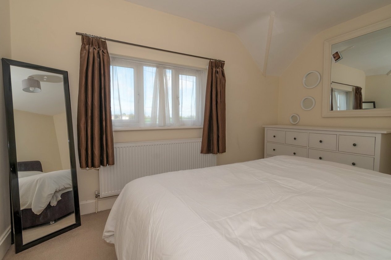 Properties For Sale in Manston Court Road Manston