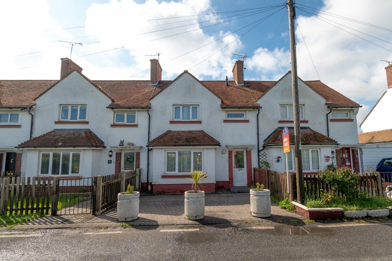 Properties For Sale in Manston Court Road Manston