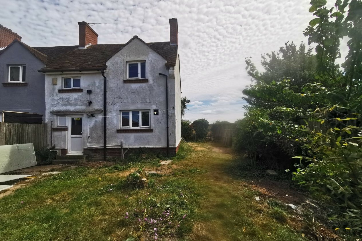 Properties Under Offer in Manston Court Road Ramsgate