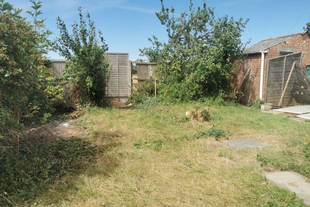 Properties Under Offer in Manston Court Road Ramsgate