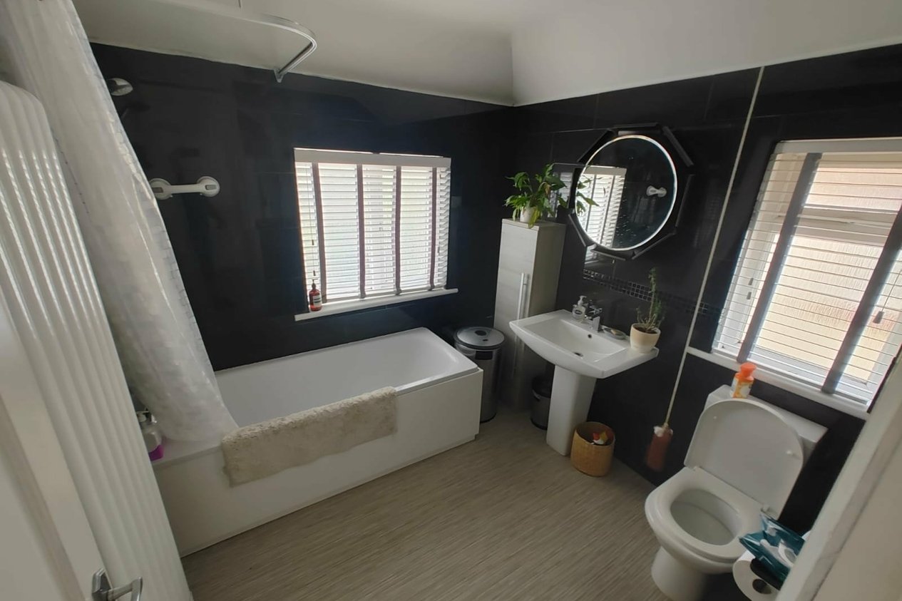 Properties For Sale in Manston Road Ramsgate