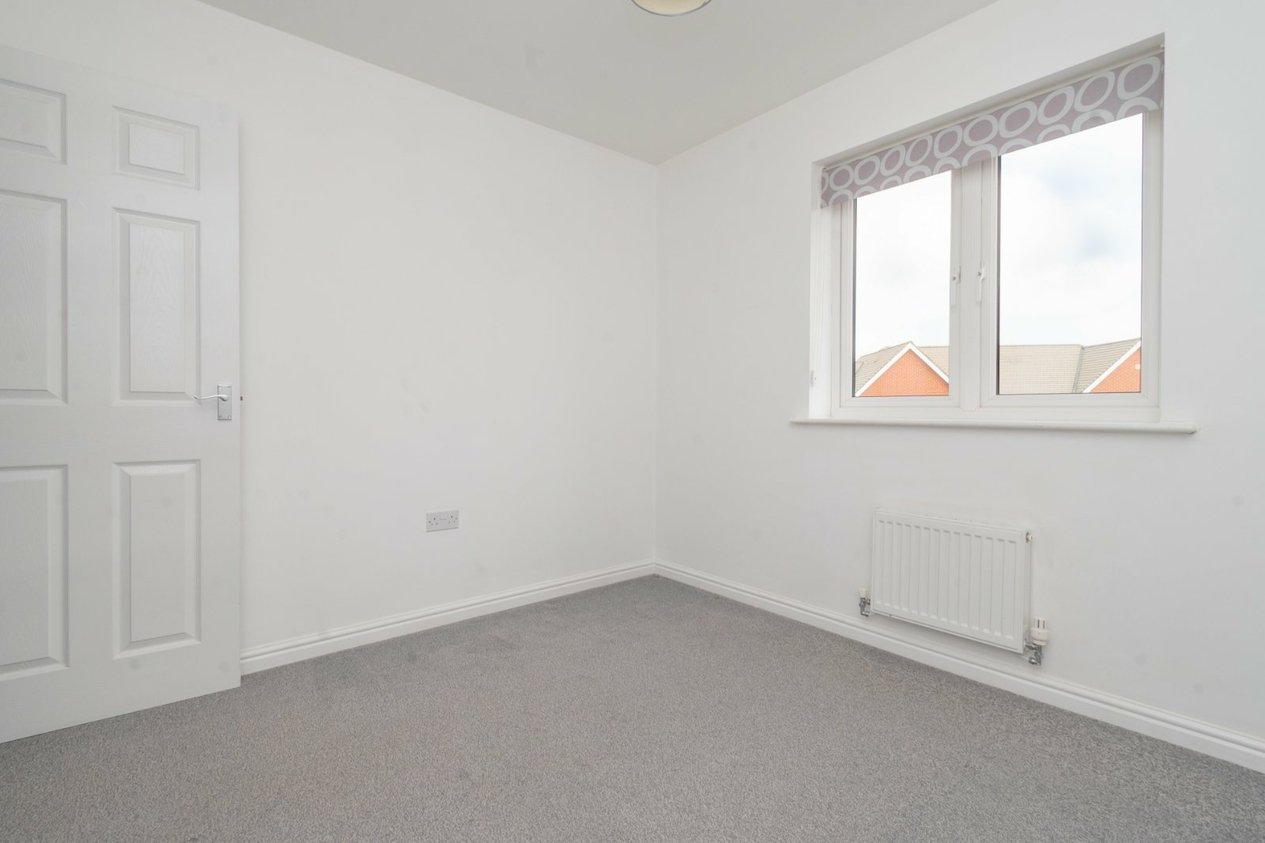 Properties Under Offer in Manston Way Walk Margate