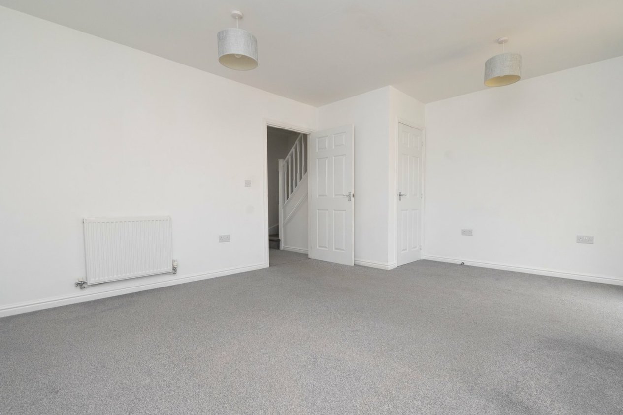 Properties Under Offer in Manston Way Walk Margate
