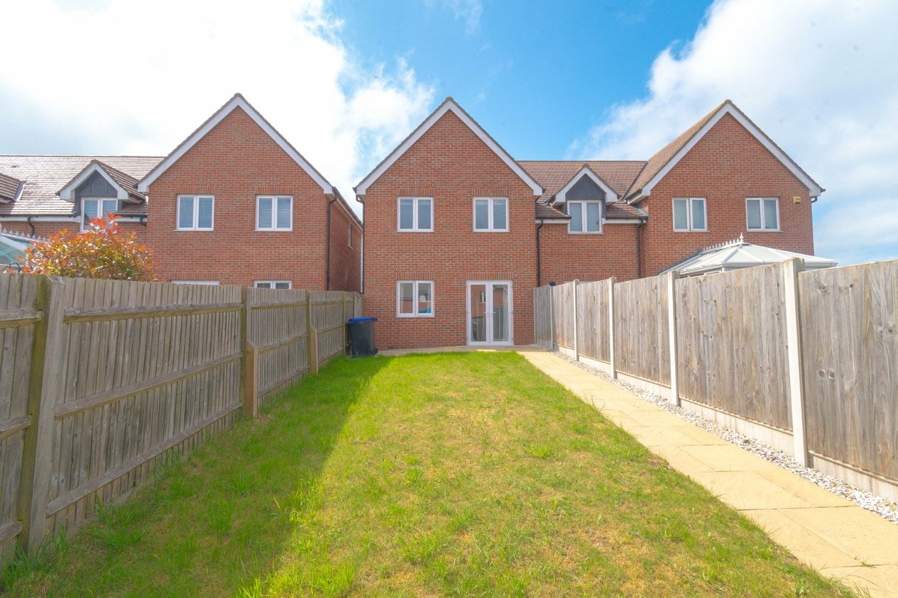 Properties Under Offer in Manston Way Walk Margate