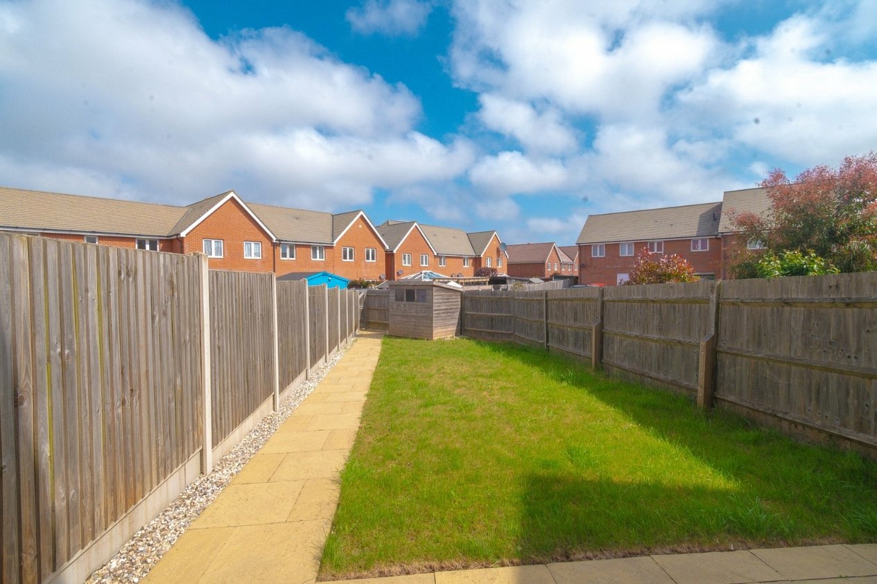 Properties Under Offer in Manston Way Walk Margate