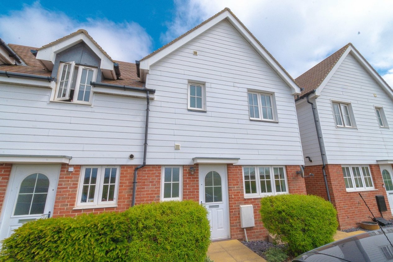 Properties Under Offer in Manston Way Walk Margate