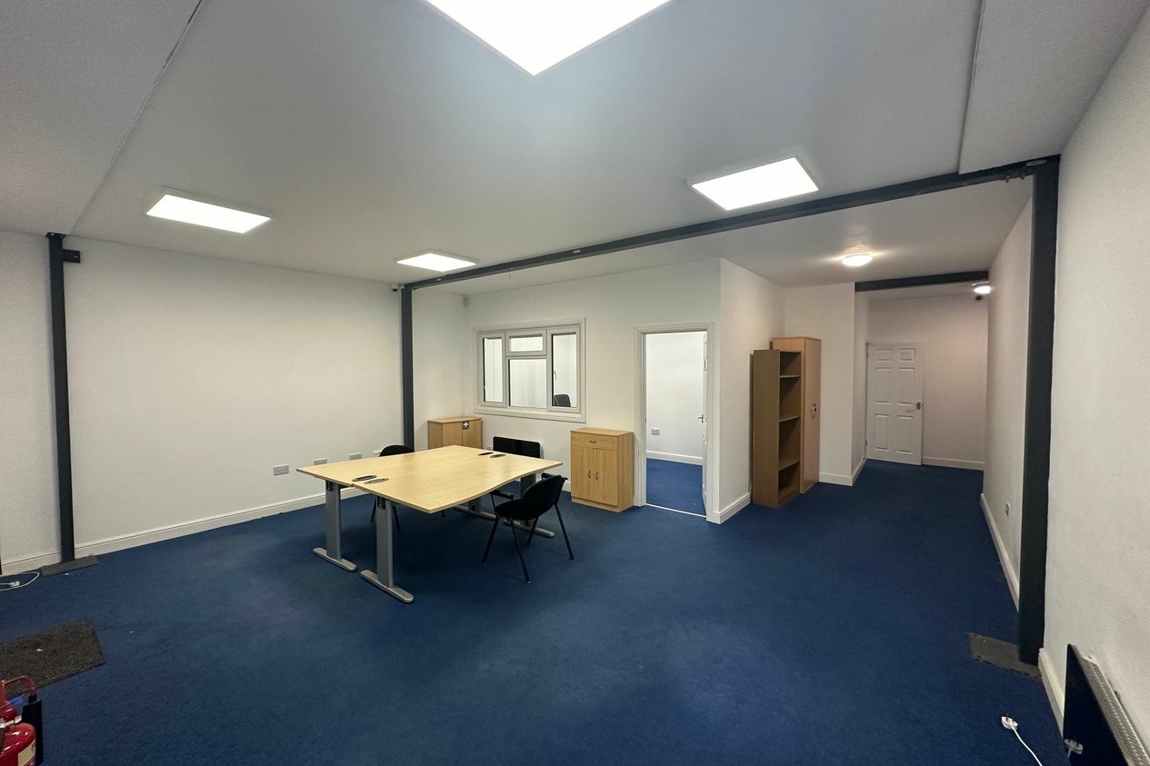 Properties To Let in Maple Leaf Business Park  Manston