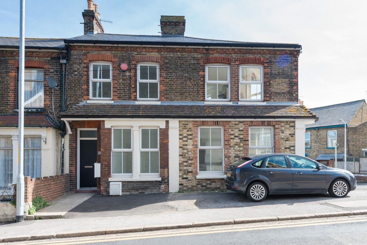Properties Sold Subject To Contract in Margate Road 