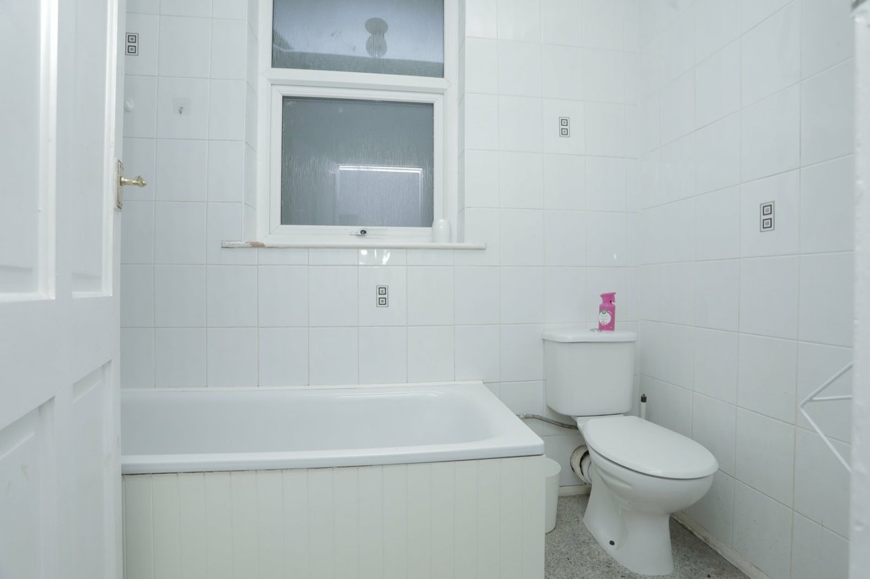 Properties For Sale in Marine Drive Margate