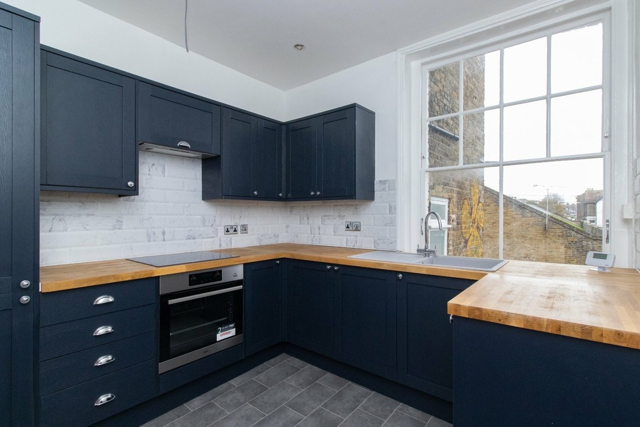 Properties For Sale in Marine Gardens Margate