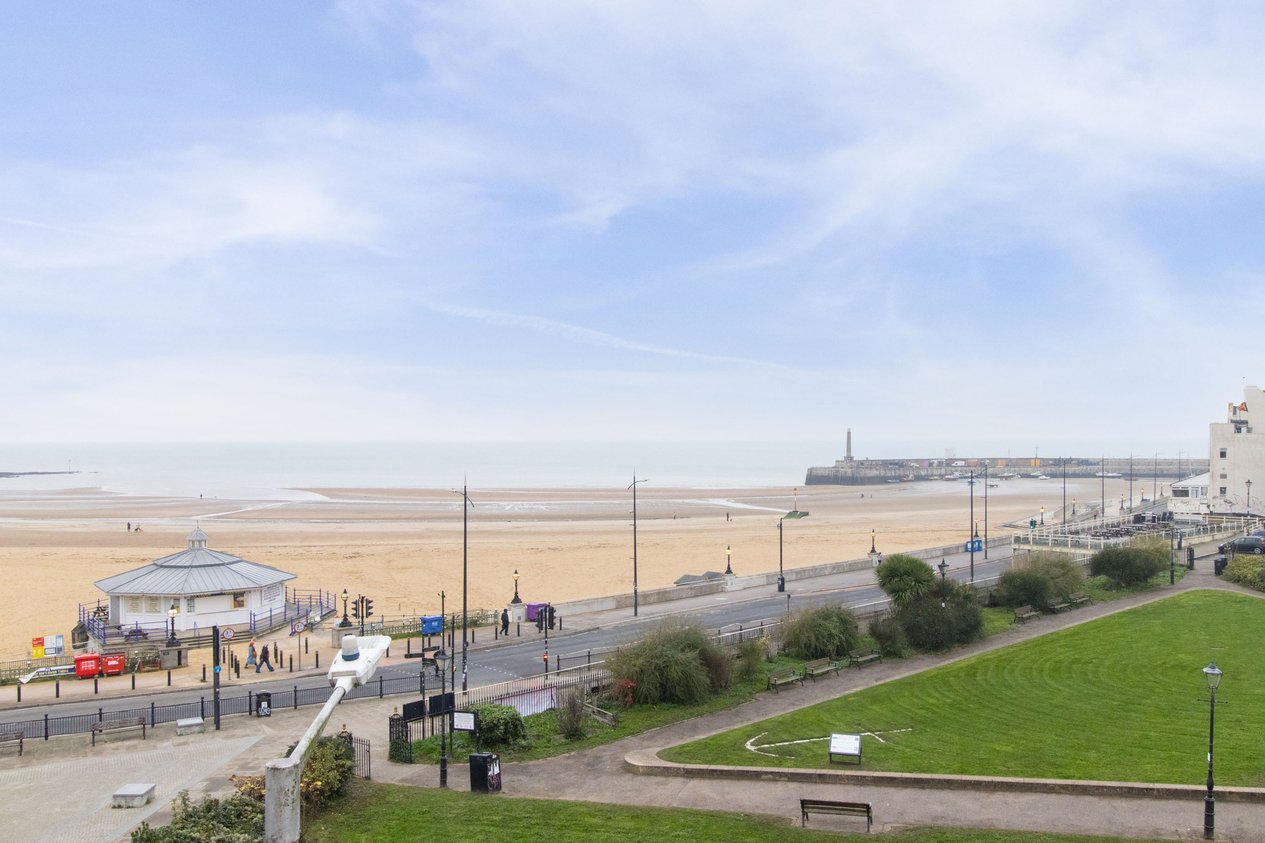 Properties For Sale in Marine Gardens Margate