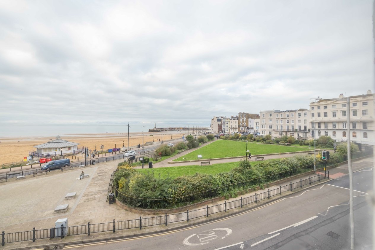 Properties For Sale in Marine Gardens Margate