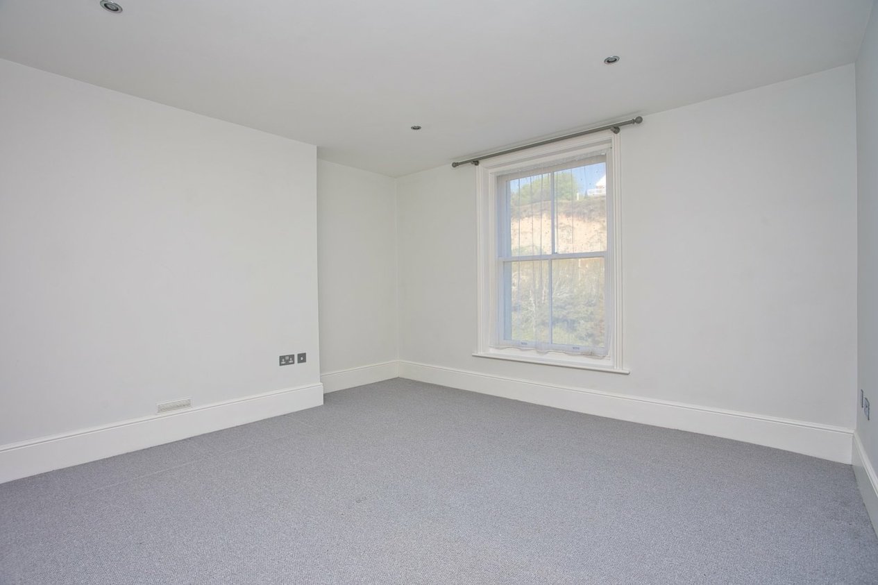Properties For Sale in Marine Parade Folkestone
