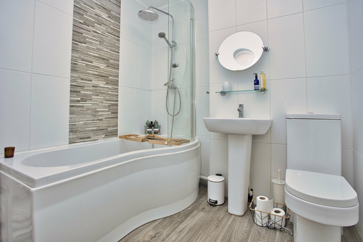 Properties For Sale in Marine Parade Folkestone