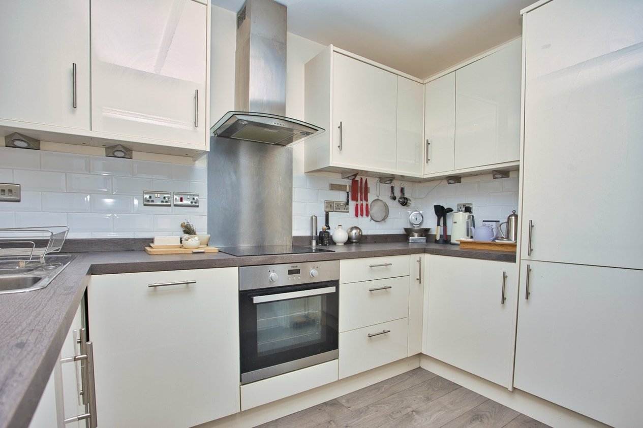 Properties For Sale in Marine Parade Folkestone