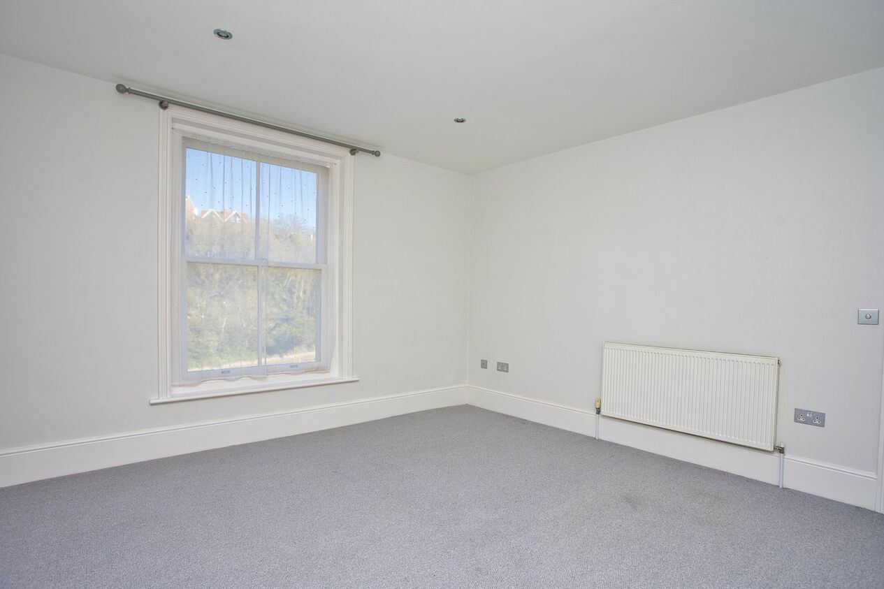 Properties For Sale in Marine Parade  Folkestone