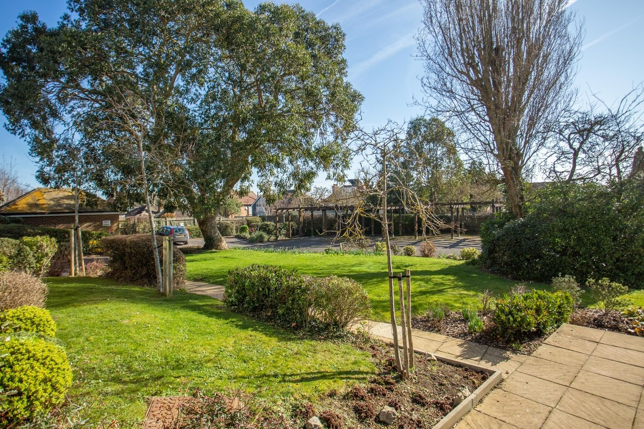 Properties For Sale in Marine Parade Whitstable