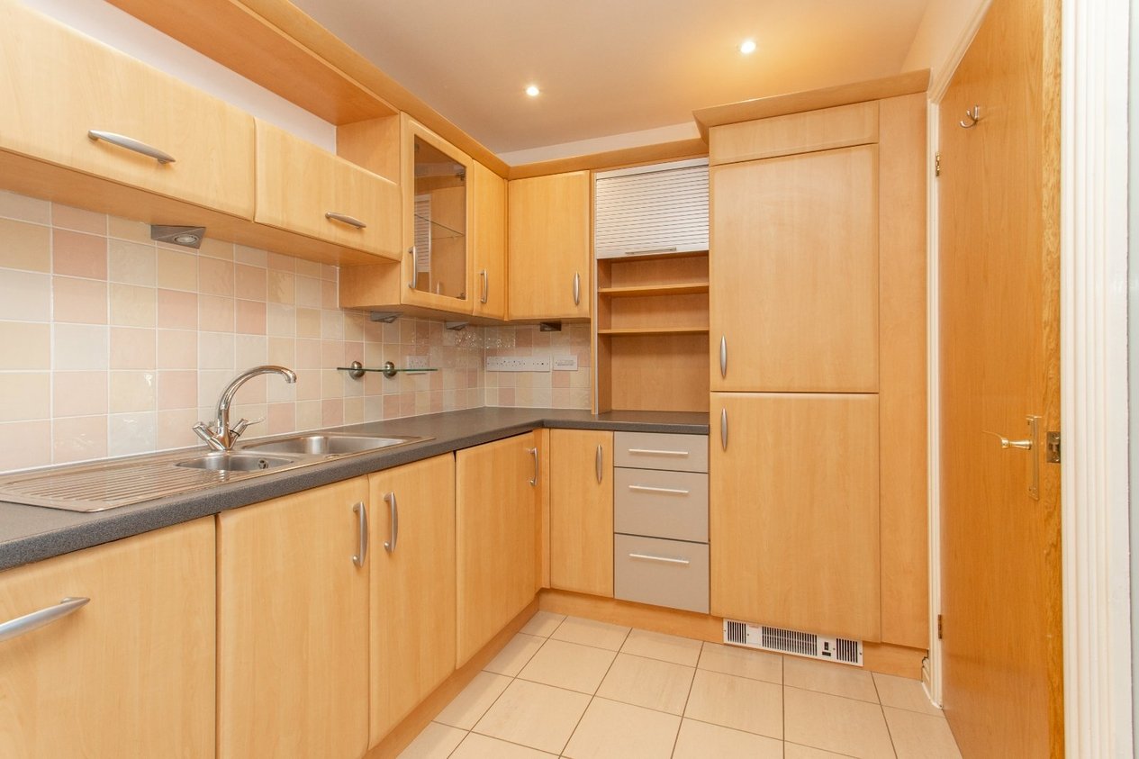 Properties For Sale in Marine Parade Whitstable