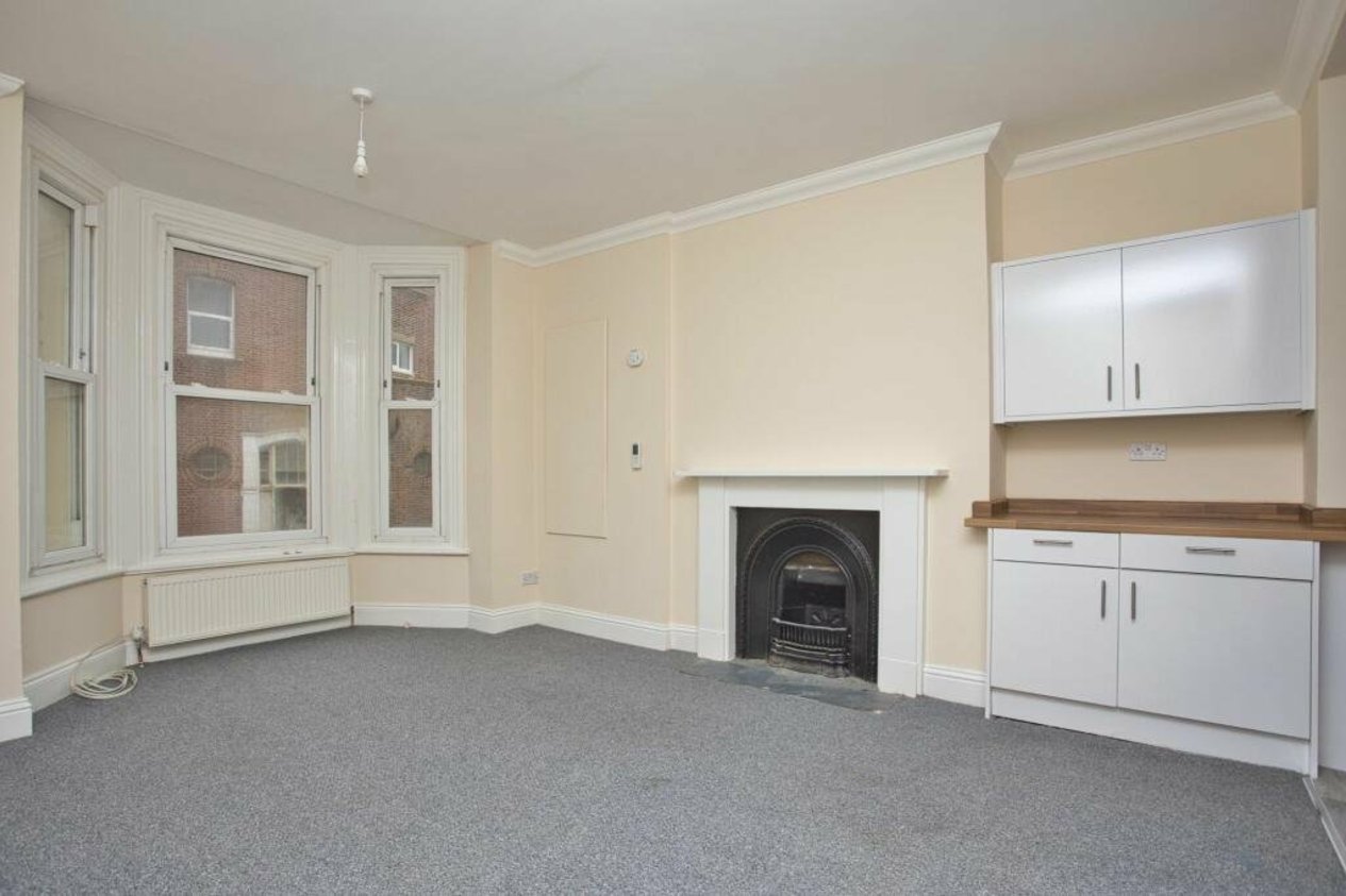Properties Under Offer in Marine Terrace Folkestone