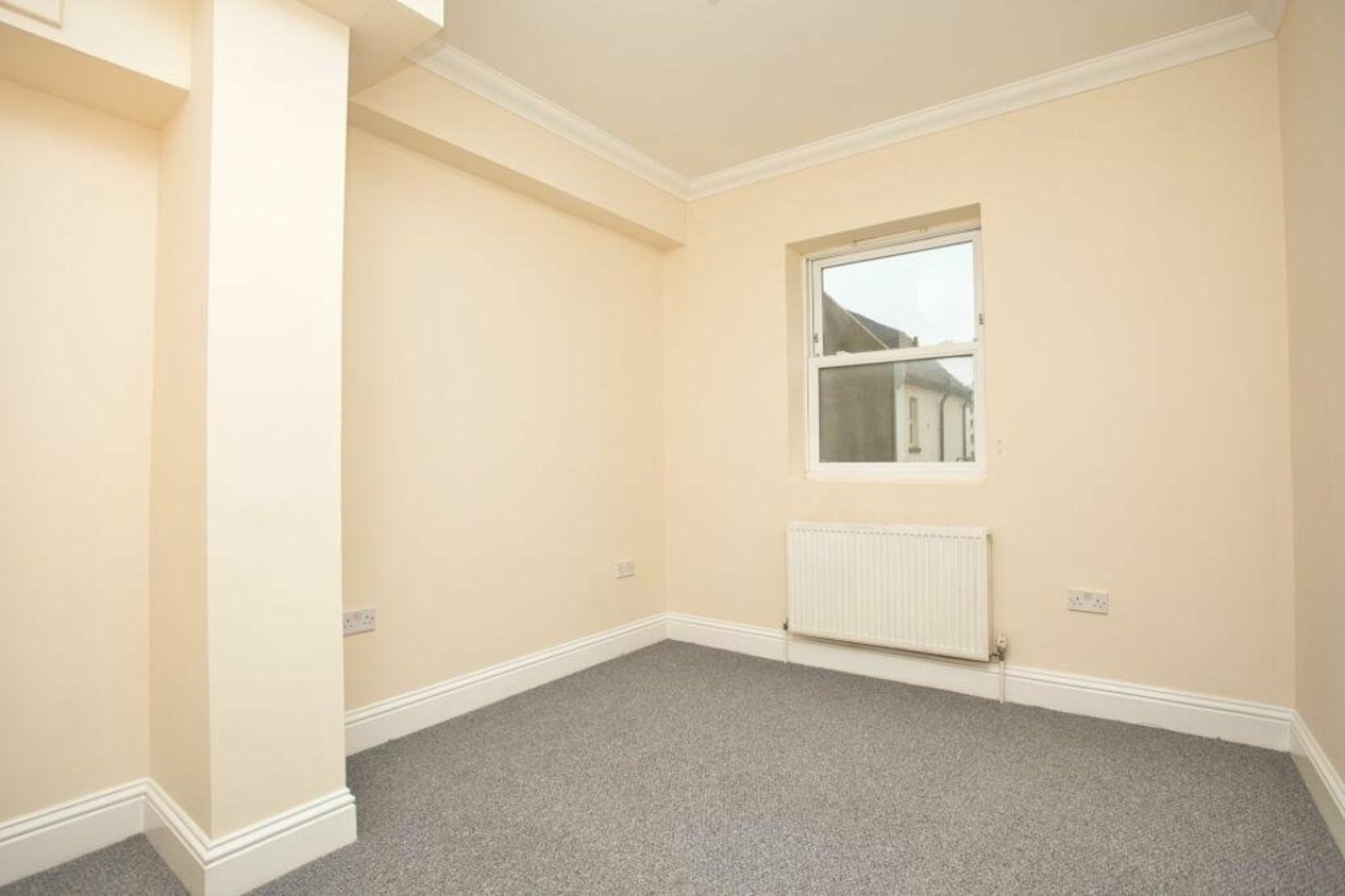 Properties Under Offer in Marine Terrace Folkestone