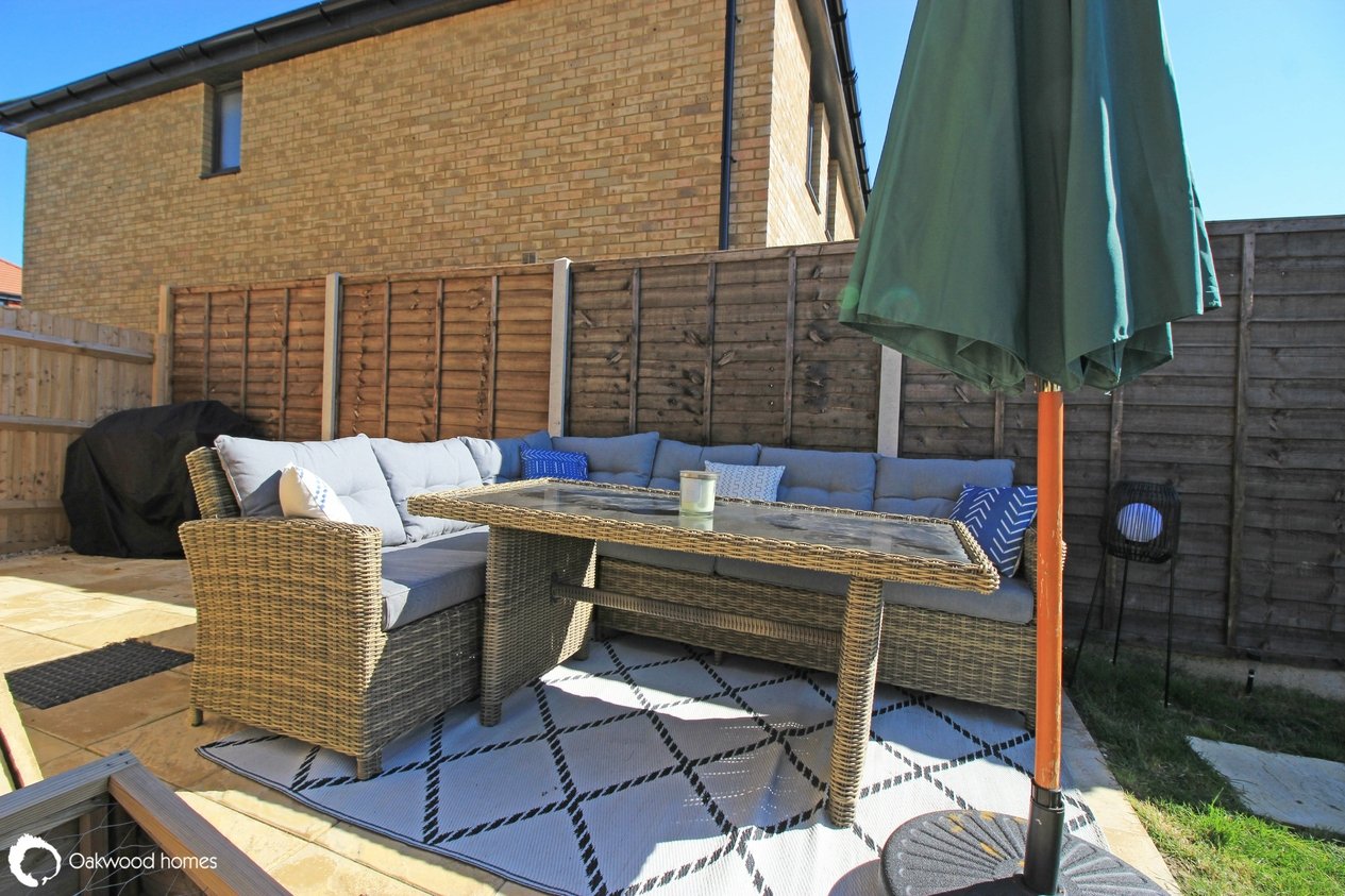 Properties Under Offer in Market Garden Close 