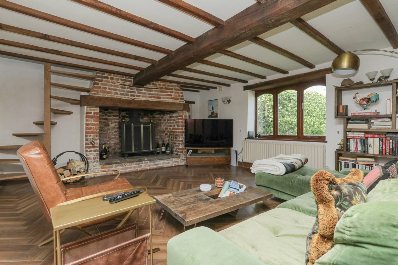 Properties For Sale in Marley Lane Finglesham
