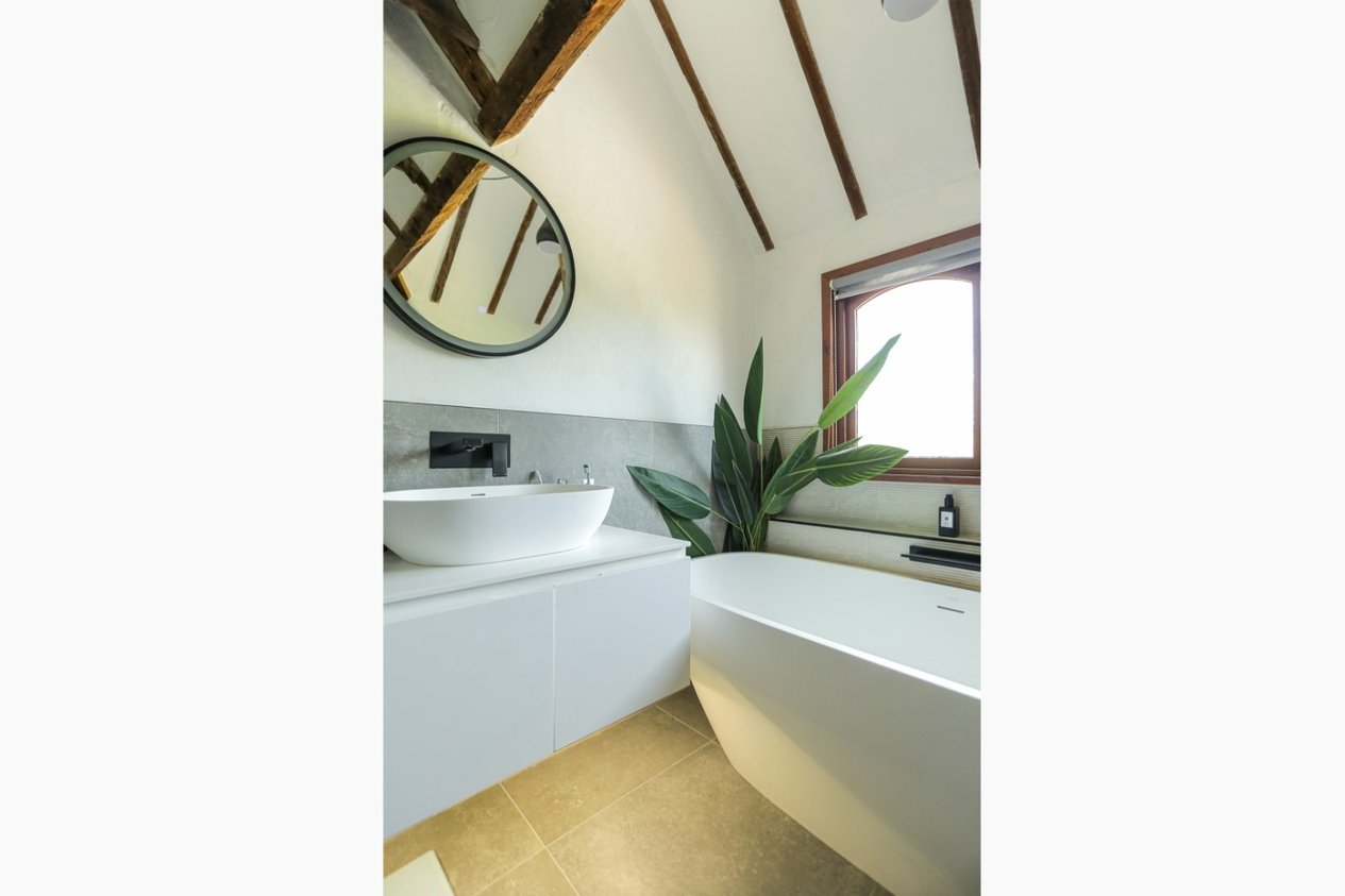 Properties For Sale in Marley Lane Finglesham