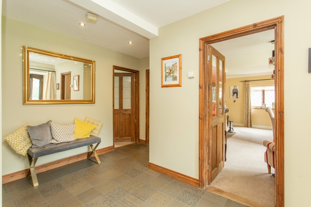 Properties For Sale in Marsh Road Hamstreet