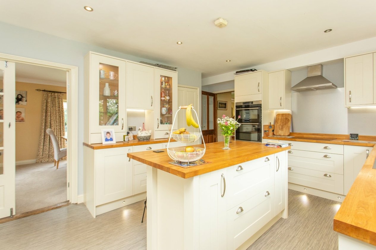 Properties For Sale in Marsh Road Hamstreet