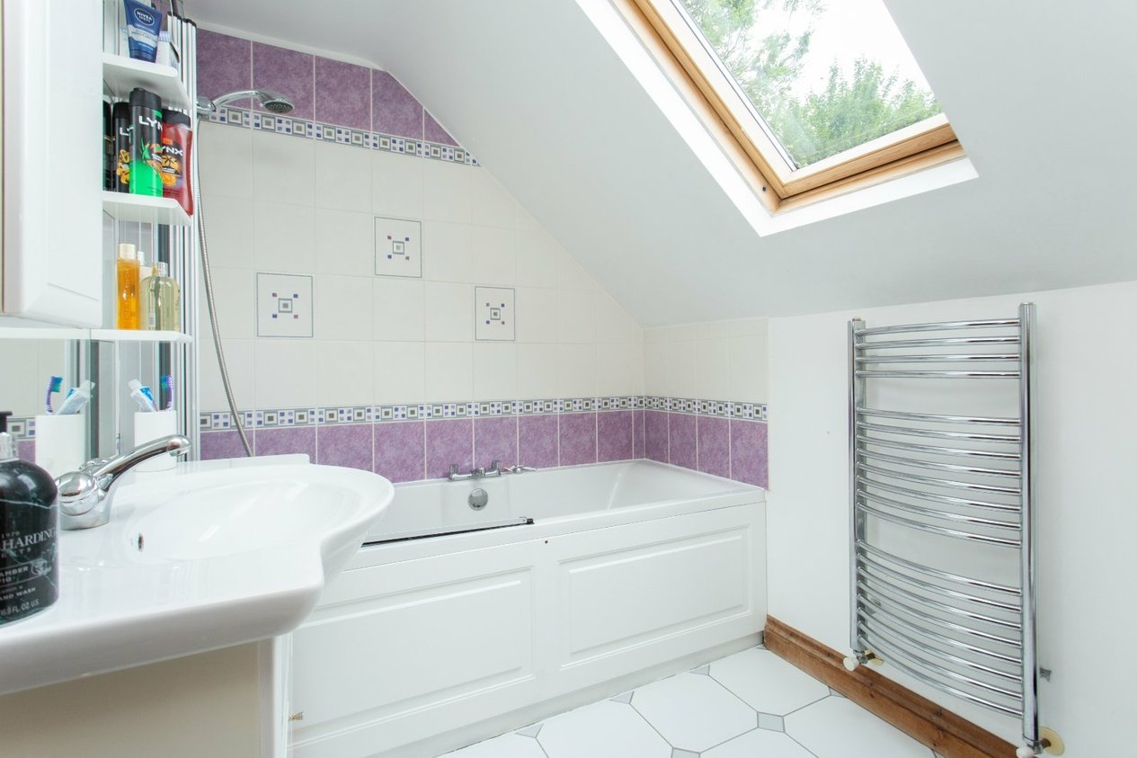 Properties For Sale in Marsh Road Hamstreet