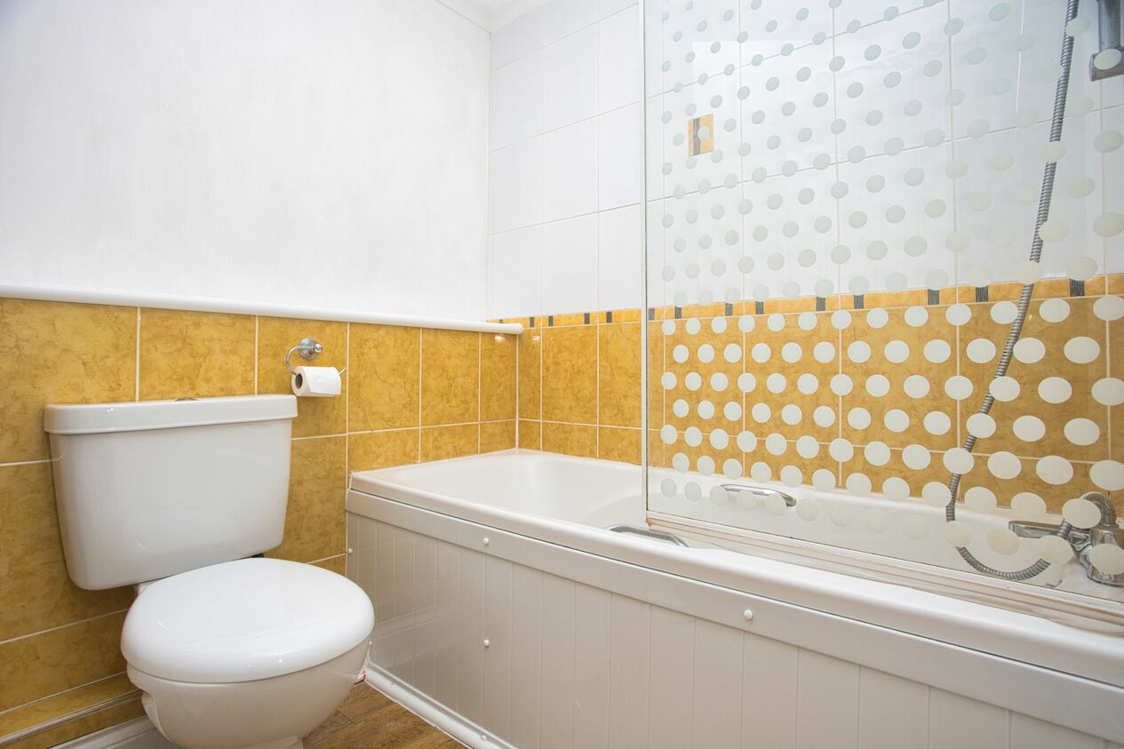 Properties Sold Subject To Contract in Martello Road  Martello Court Martello Road