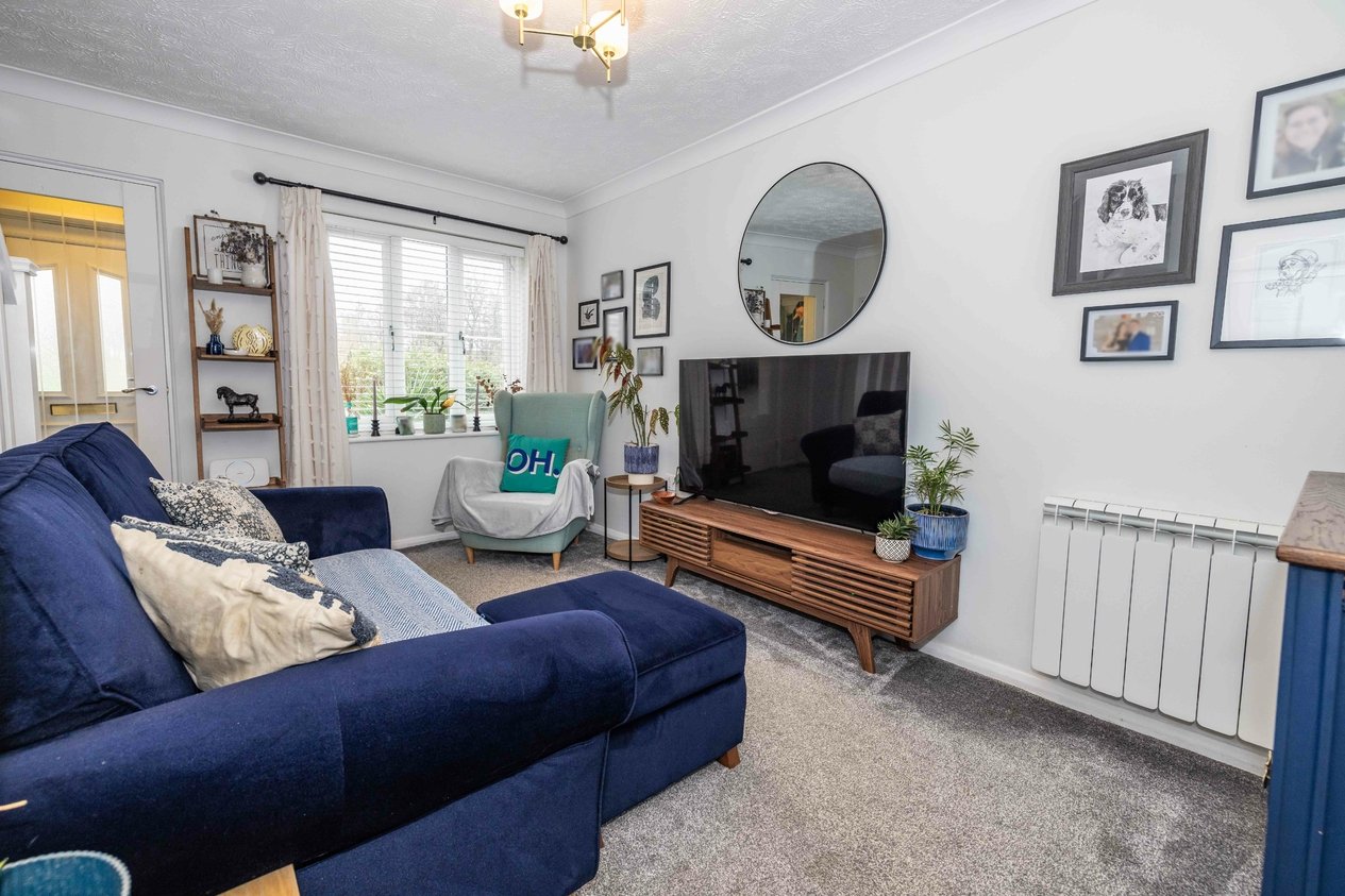 Properties Under Offer in Meadow Grove Ashford
